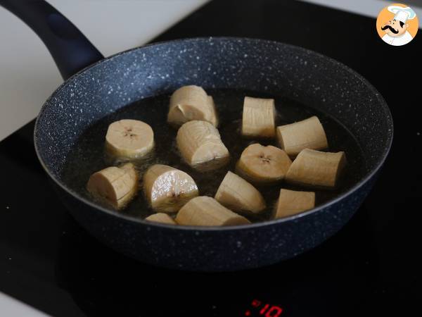 Patacones, les toasts de banane plantain colombiens accompagnés de guacamole et de tomates - Préparation etape 7