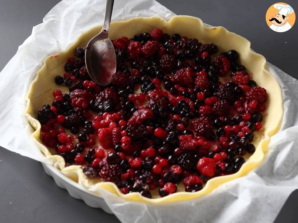 Tarte crumble express aux fruits rouges - Préparation etape 3