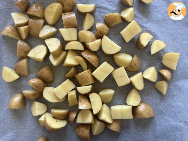 Pommes de terre rôties au four, la recette classique et inratable - Préparation etape 3