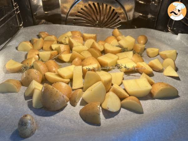 Pommes de terre rôties au four, la recette classique et inratable - Préparation etape 5