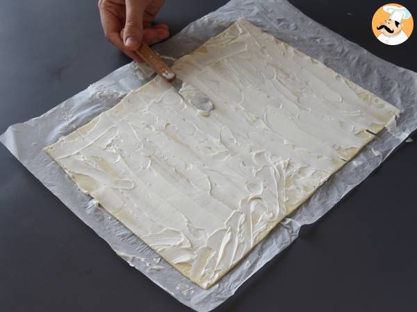 New York roll salé facile au pesto et fromage frais avec 4 ingrédients - Préparation etape 2