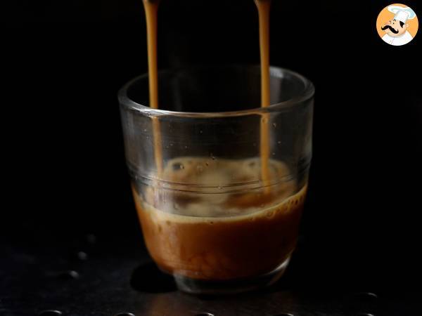 Espresso Martini, le cocktail parfait pour les amateurs de café - Préparation etape 1