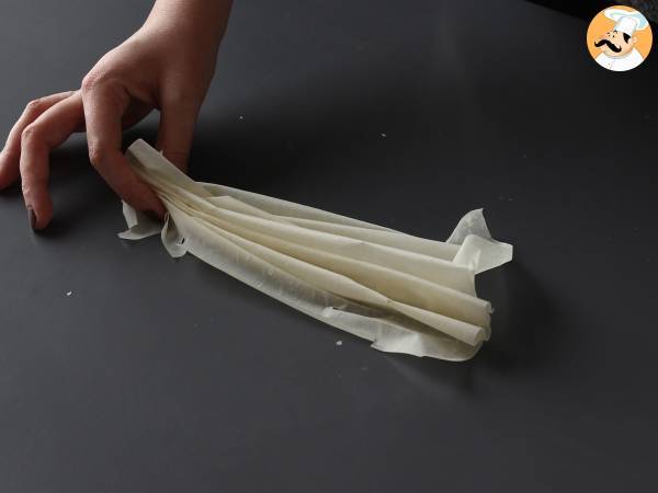 Crinkle cake salé au fromage de chèvre et miel - Préparation etape 1