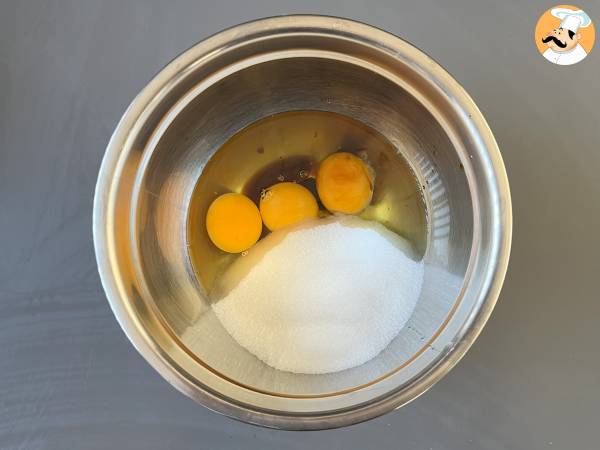 Gâteau nature, si simple et si bon - Préparation etape 1