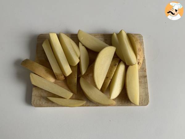 Comment faire des potatoes au Air fryer? De délicieuses frites maison en un rien de temps! - Préparation etape 2