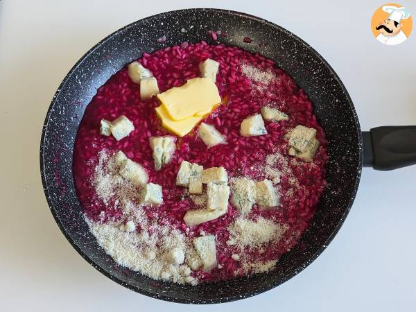 Risotto à la betterave et au gorgonzola : une explosion de couleurs et de saveurs! - Préparation etape 7