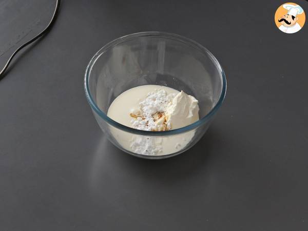 Gaufres garnies aux fruits, chocolat et chantilly - Préparation etape 5