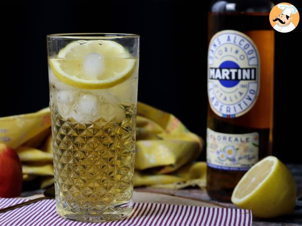 Spritz Martini sans alcool, un cocktail doux et floral pour l'apéritif - Préparation etape 5