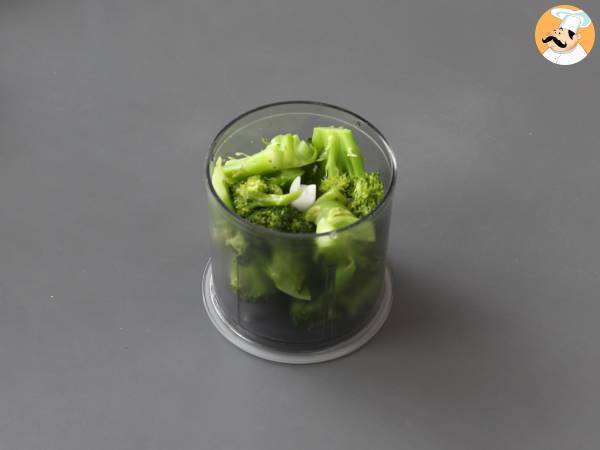 Pâtes au brocoli super faciles pour faire aimer des légumes aux enfants - Préparation etape 1