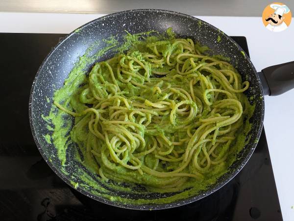 Pâtes crémeuses au brocoli et aux amandes - Préparation etape 9