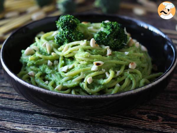 Pâtes crémeuses au brocoli et aux amandes - Préparation etape 10