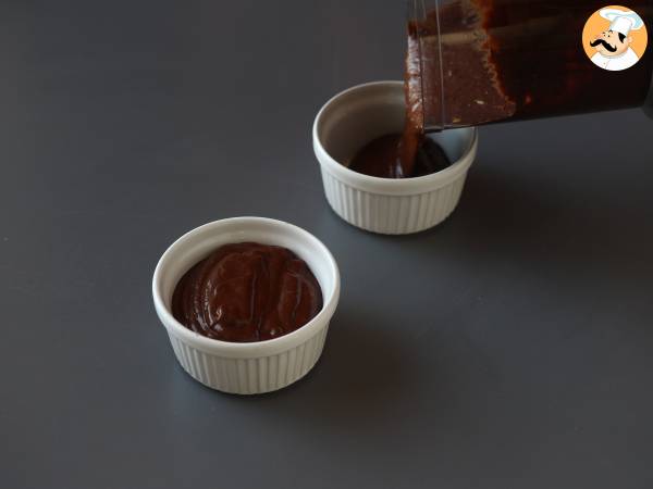 Dessert au chocolat avec seulement 2 ingrédients! - Préparation etape 5