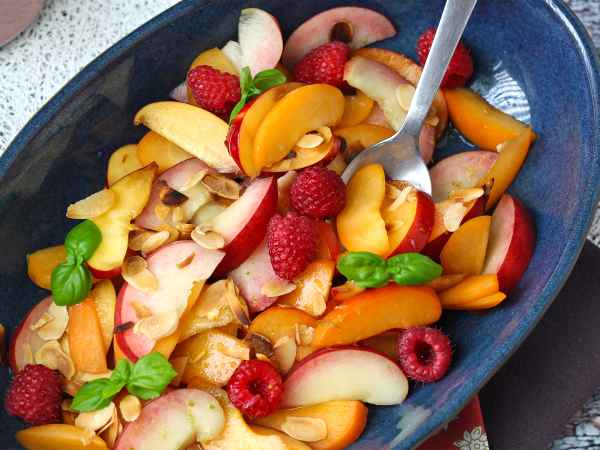 Salade de fruits: pêche abricot framboise super gourmande! - Préparation etape 6