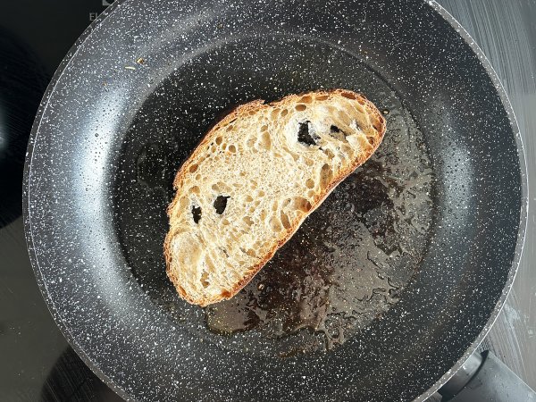 Tartine abricots rôtis, roquette et burrata - Préparation etape 4