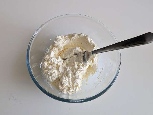 Tortelloni de bresaola farcis à la roquette et à la ricotta : savoureux et prêts en 10 minutes ! - Préparation etape 1