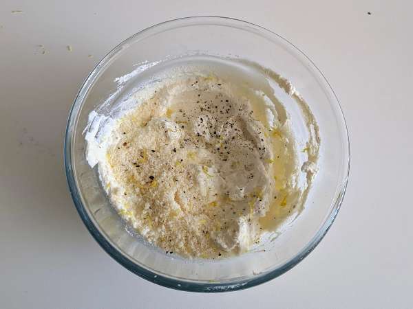 Tortelloni de bresaola farcis à la roquette et à la ricotta : savoureux et prêts en 10 minutes ! - Préparation etape 2