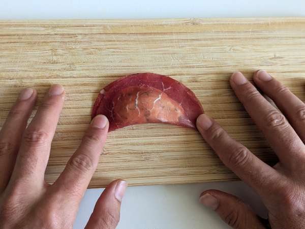 Tortelloni de bresaola farcis à la roquette et à la ricotta : savoureux et prêts en 10 minutes ! - Préparation etape 5