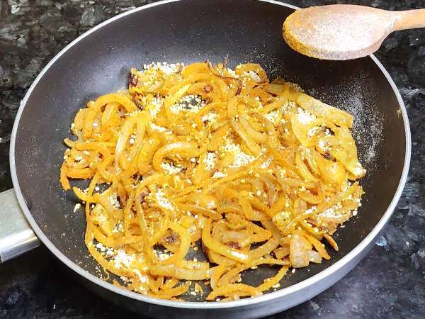 Tajine tunisien à la courgette (IG bas) - Préparation etape 1