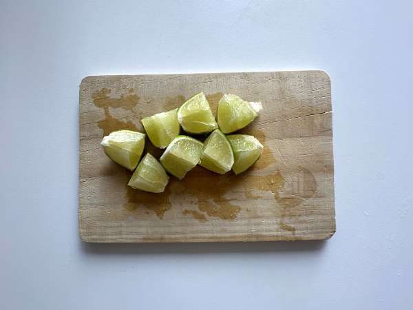 Caipirinha au citron vert : la boisson brésilienne facile à préparer - Préparation etape 2