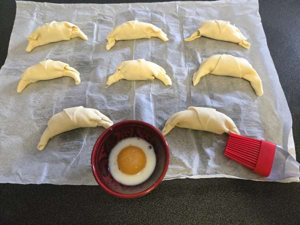 Croissants apéritifs au jambon et au fromage - Préparation etape 3