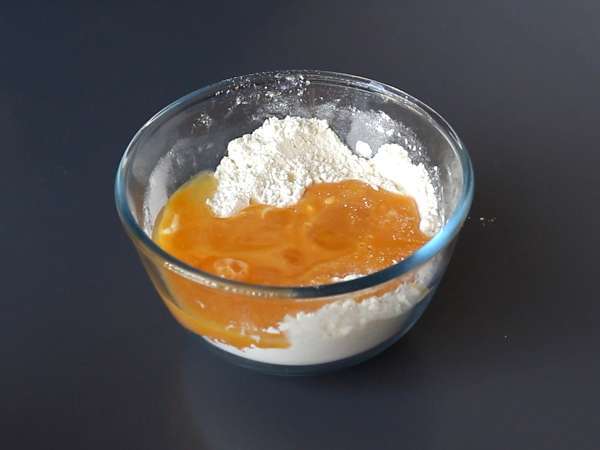 Pancakes façon cinnamon roll, pour les amoureux de cannelle - Préparation etape 2