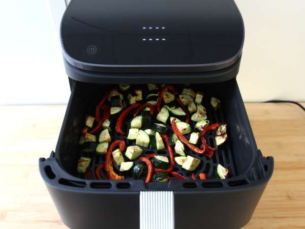 Poulet aux poivrons courgettes au air fryer : prêt en 20 minutes! - Préparation etape 4