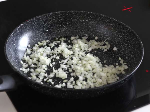 Nachos garnis parfaits pour un apéro dinatoire! - Préparation etape 1