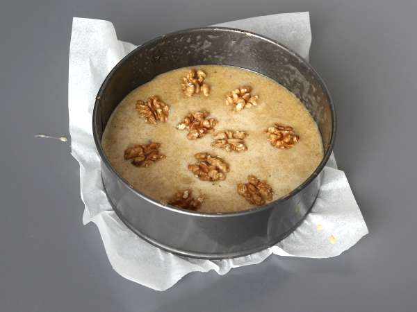 Gâteau aux noix super facile à faire avec seulement 4 ingrédients - Préparation etape 5