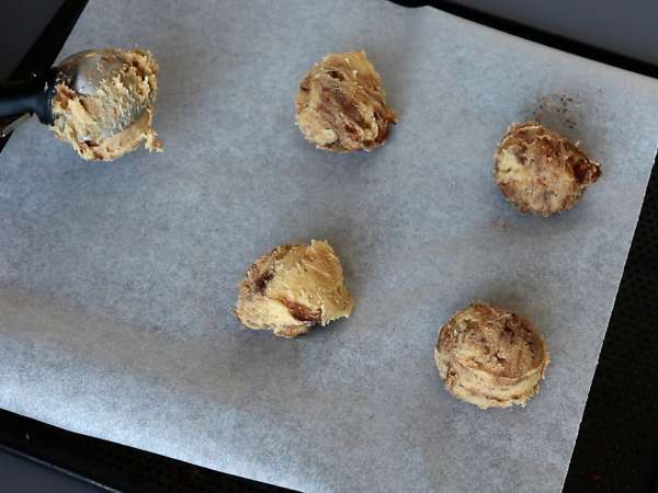 Cookies façon cinnamon rolls, fondants et croquants au bon goût de cannelle - Préparation etape 6