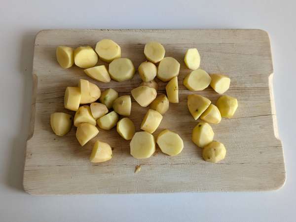 Pommes de terre cacio e pepe au four : crémeuses, croustillantes et irrésistibles ! - Préparation etape 1