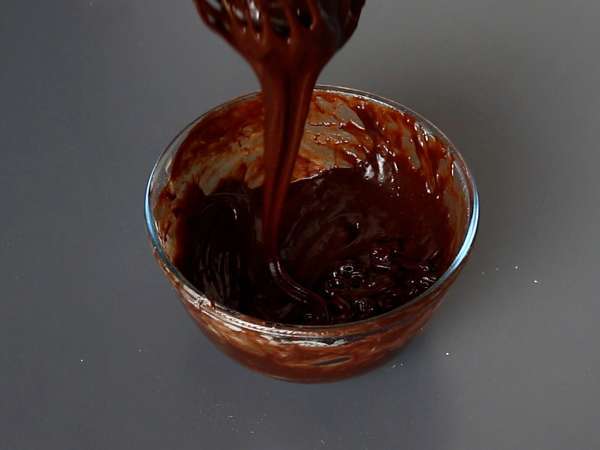 Transformez votre brownie en une pomme de pin au chocolat! - Préparation etape 2