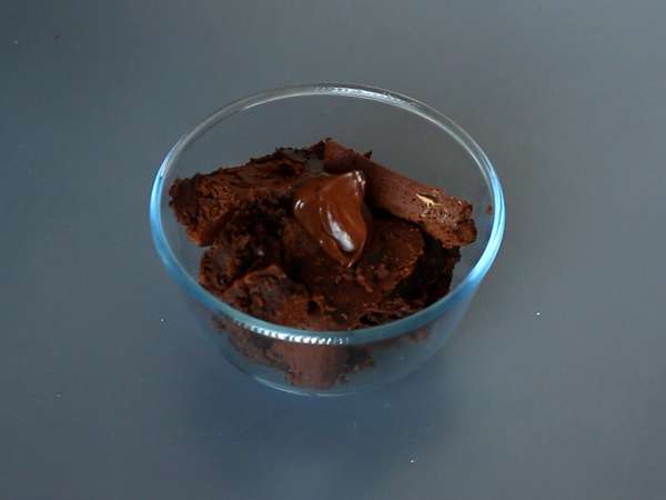 Transformez votre brownie en une pomme de pin au chocolat! - Préparation etape 4