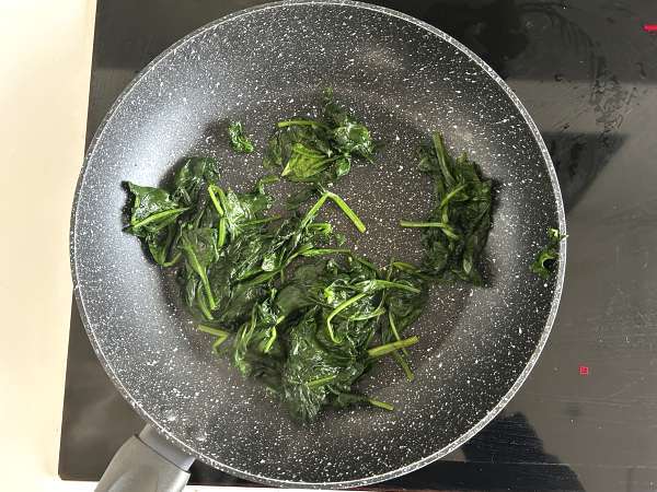 Petits flans aux épinards et aux champignons - Préparation etape 7