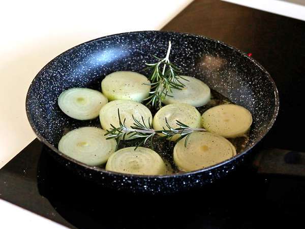 Tartelettes tatin à l'oignon - Préparation etape 2
