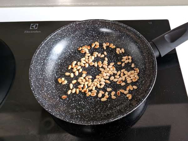 Spaghettis aux tomates cerises et aux pignons de pin - Préparation etape 5
