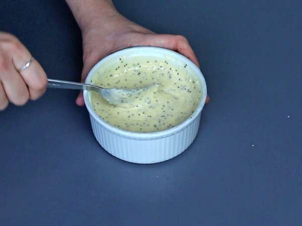 Cake protéiné aux fruits rouges super simple - Préparation etape 2