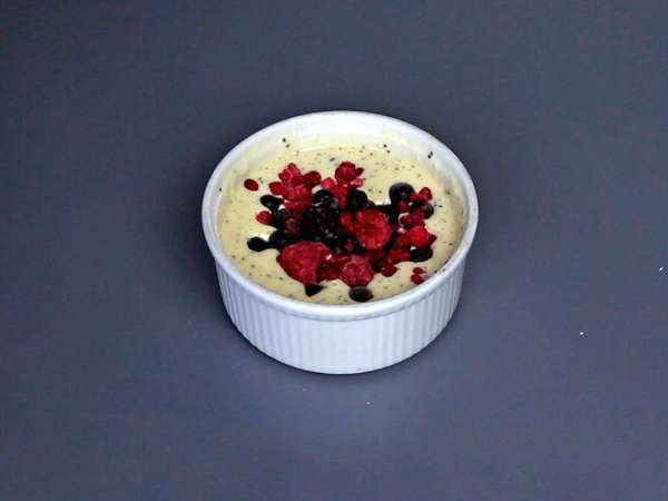 Cake protéiné aux fruits rouges super simple - Préparation etape 3