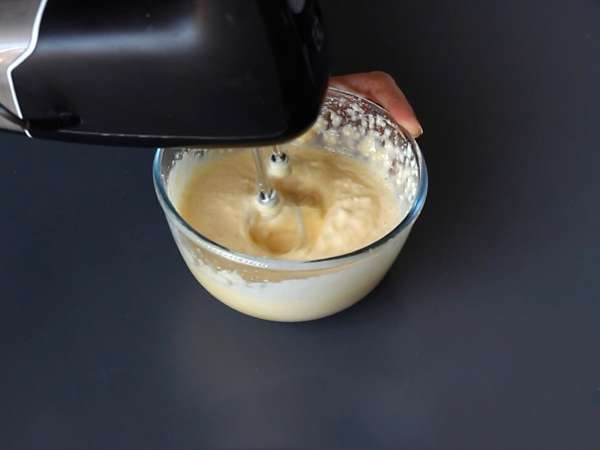 Cake crumble aux myrtilles: le gâteau qui allie fondant, moelleux et croquant! - Préparation etape 4