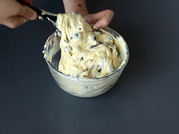 Cake crumble aux myrtilles: le gâteau qui allie fondant, moelleux et croquant! - Préparation etape 6