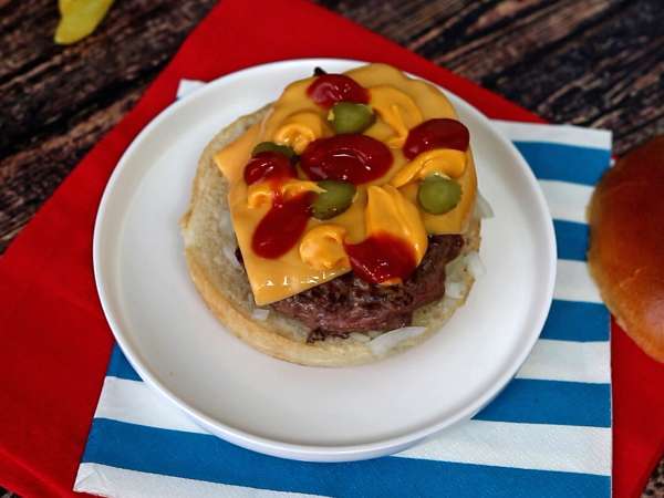 Cheeseburger, le célèbre burger que tout le monde aime! - Préparation etape 5