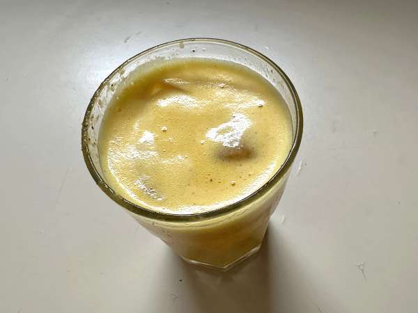 Caipirinha de maracujá batida: le cocktail Brésilien façon smoothie au fruit de la passion - Préparation etape 3