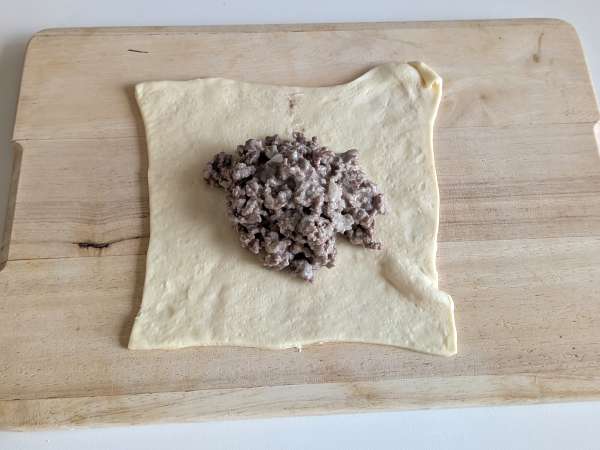 Buns garnis façon burger: idéal pour un dîner rapide et savoureux - Préparation etape 4