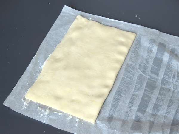 Torsades feuilletées au fromage au Airfryer - Préparation etape 3