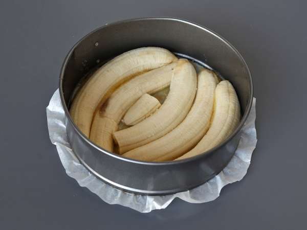 Gâteau renversé à la banane extra fondant - Préparation etape 2