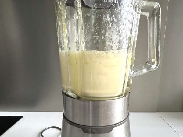 Pâte à cake salé au mixeur : facile, rapide et ultra moelleuse - Préparation etape 3