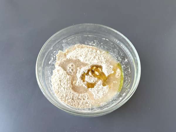 Gressins maison aux herbes : simples à faire et hyper croustillants ! - Préparation etape 2