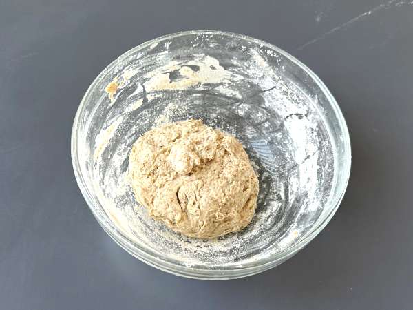 Gressins maison aux herbes : simples à faire et hyper croustillants ! - Préparation etape 3