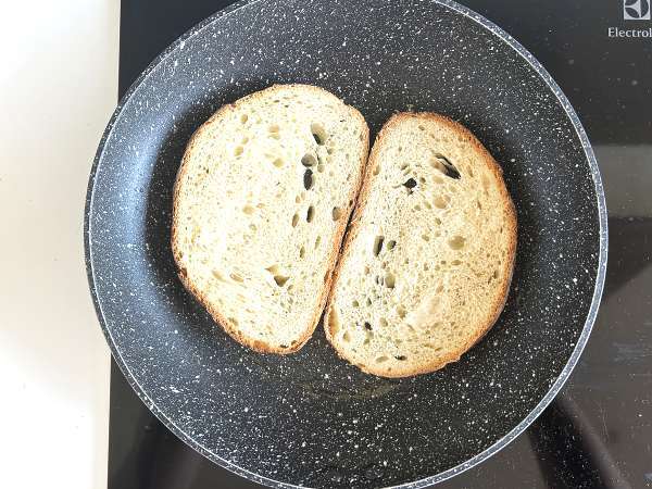 Tartines aux asperges, ricotta, citron et basilic - Préparation etape 4