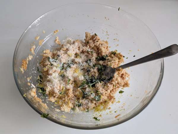 Boulettes de pain au citron au air fryer : l’idée anti-gaspi ultra croustillante ! - Préparation etape 4