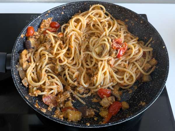 Pâtes à la crème d’aubergine et aux tomates cerises : le plat qui sent bon le soleil ! - Préparation etape 8